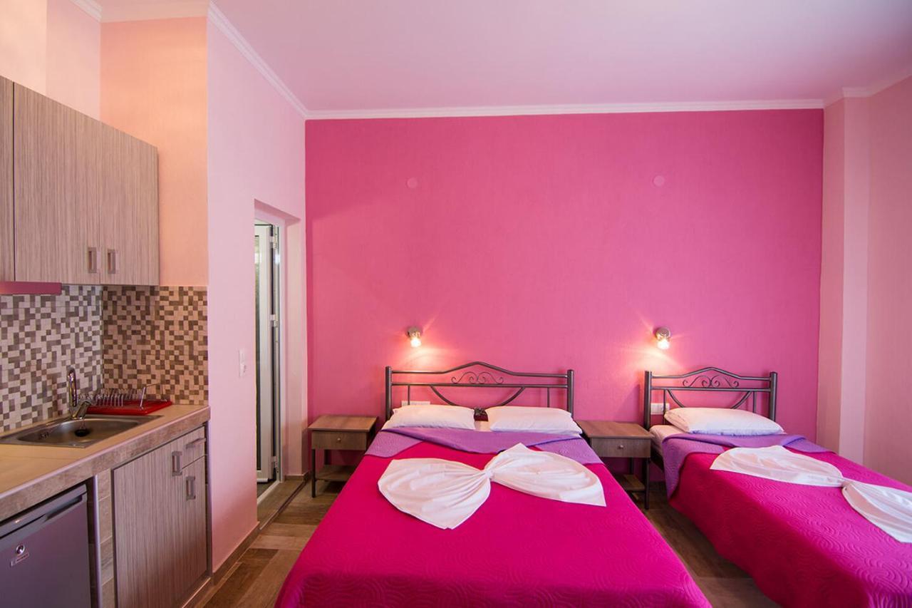Christodoulos Eleftheria House Vrasná Esterno foto