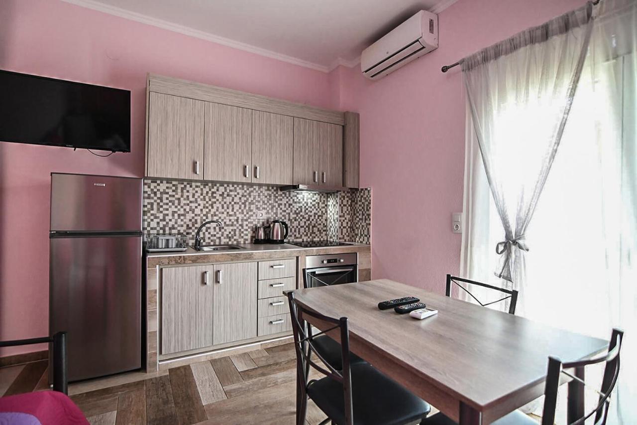 Christodoulos Eleftheria House Vrasná Esterno foto
