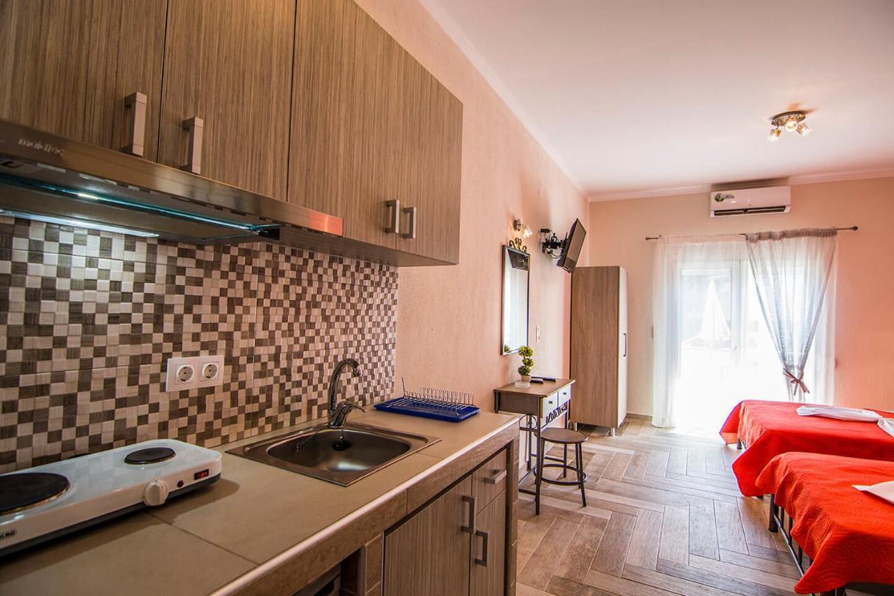 Christodoulos Eleftheria House Vrasná Esterno foto