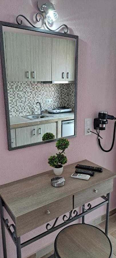 Christodoulos Eleftheria House Vrasná Esterno foto