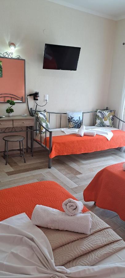 Christodoulos Eleftheria House Vrasná Esterno foto