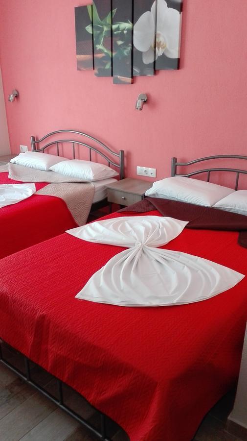 Christodoulos Eleftheria House Vrasná Esterno foto